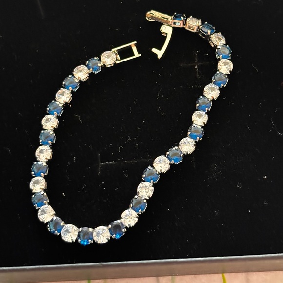 Jewelry - Elegant Blue and clear CZ silver Tennis Bracelet